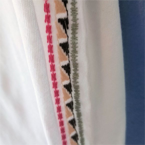 Embroidered Lucy Tank with tulip split back by Dolan Left Coast in white - Picture 6 of 7